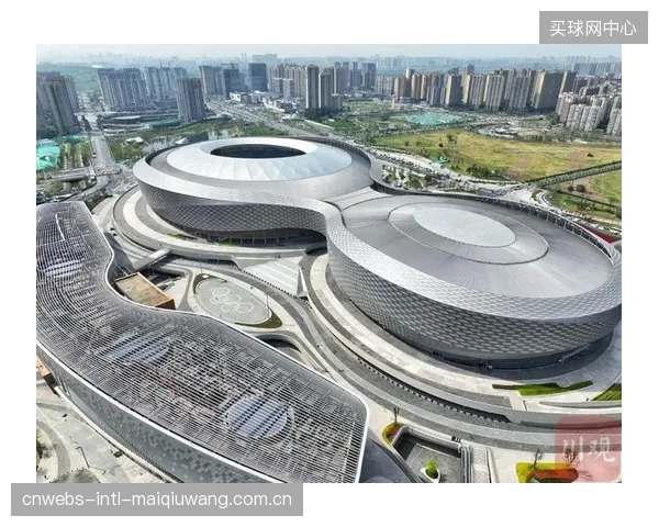 成都凤凰山体育公园项目中，中建西南院如何利用自应力监测驾驭超长混凝土结构？